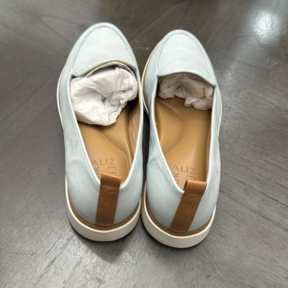 NATURALIZER Korrine Womens Cushioned Footbed Slip On Loafers In Ocean Air - Picture 7 of 7